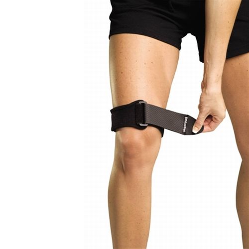 Mueller Textured ITB Knee Strap :: Sports Supports | Mobility ...