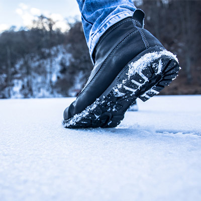 Yaktrax Ice Grips: How to Walk Safely in Winter