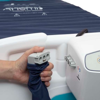 DeVilbiss Artemis II Dynamic Pressure Mattress With Pump