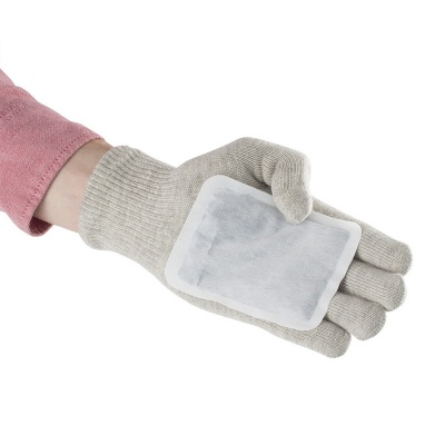 Hotteeze Hand Warmer and Silver Gloves Winter Bundle