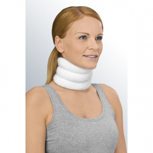 Medi Hereford Collar Neck Support :: Sports Supports | Mobility ...