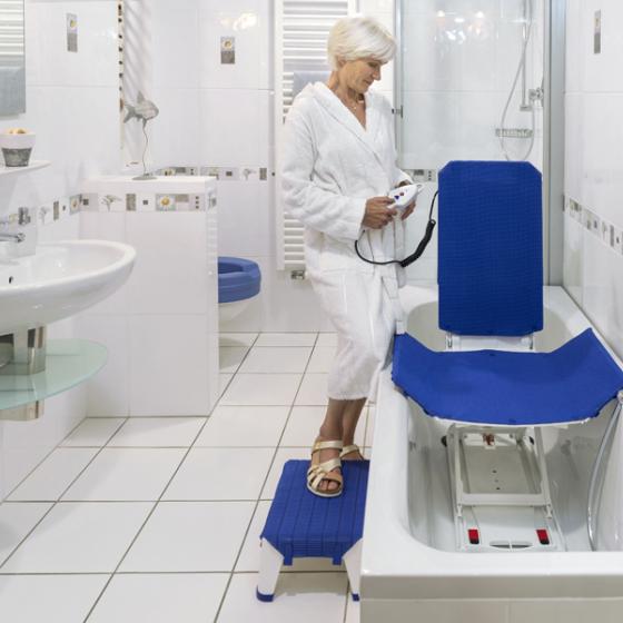 Invacare Aquatec Orca Reclining Bath Lift | Health and Care