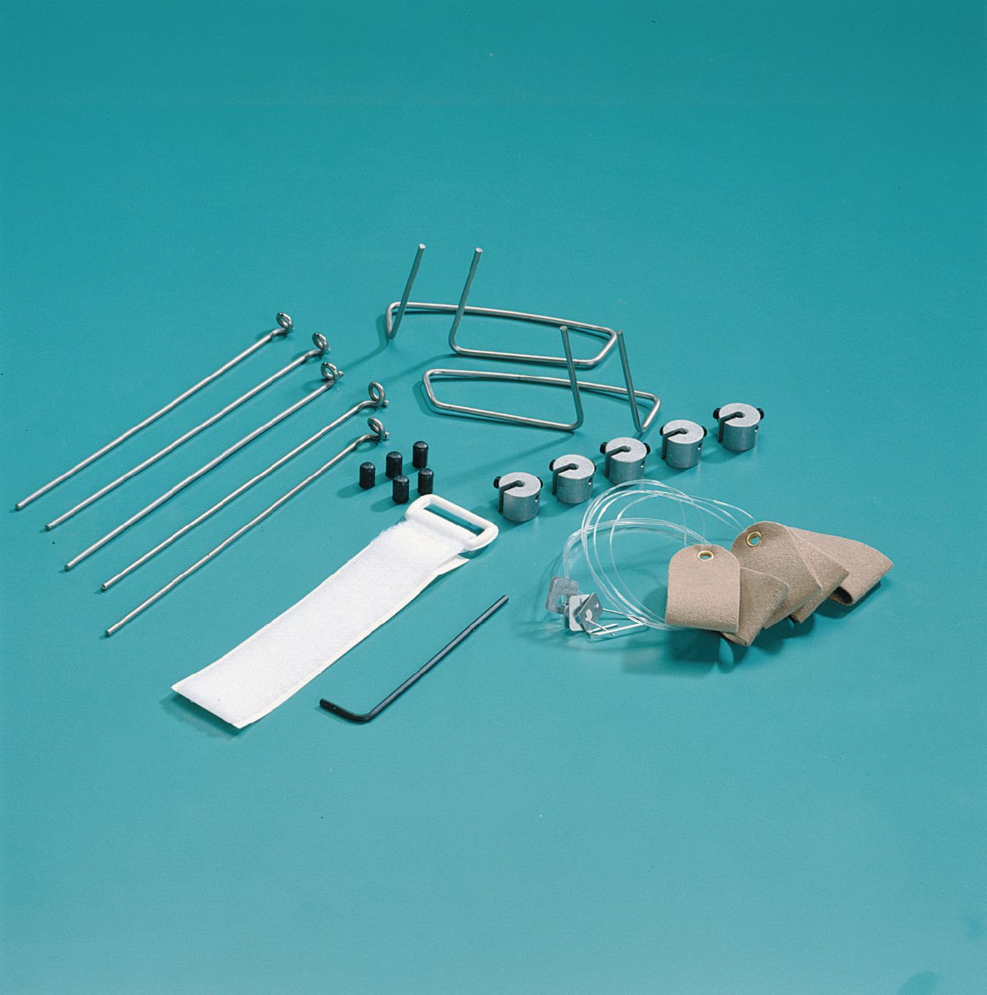 Contents of the Rolyan Adjustable Outrigger Kit for MCP Flexion