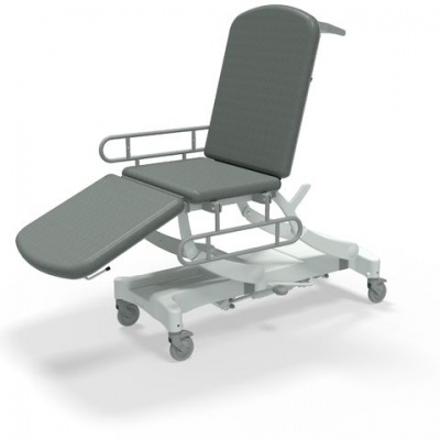 SEERS Clinnova Mobile Three-Section Premium Hydraulic Couch with Manual Backrest, Footrest and Side Rails (IBC)